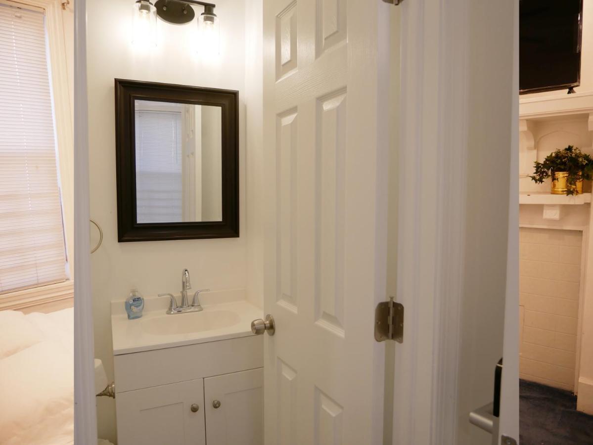 Oui On Ludlow - Entire House And Private Rooms In University City فيلادلفيا المظهر الخارجي الصورة