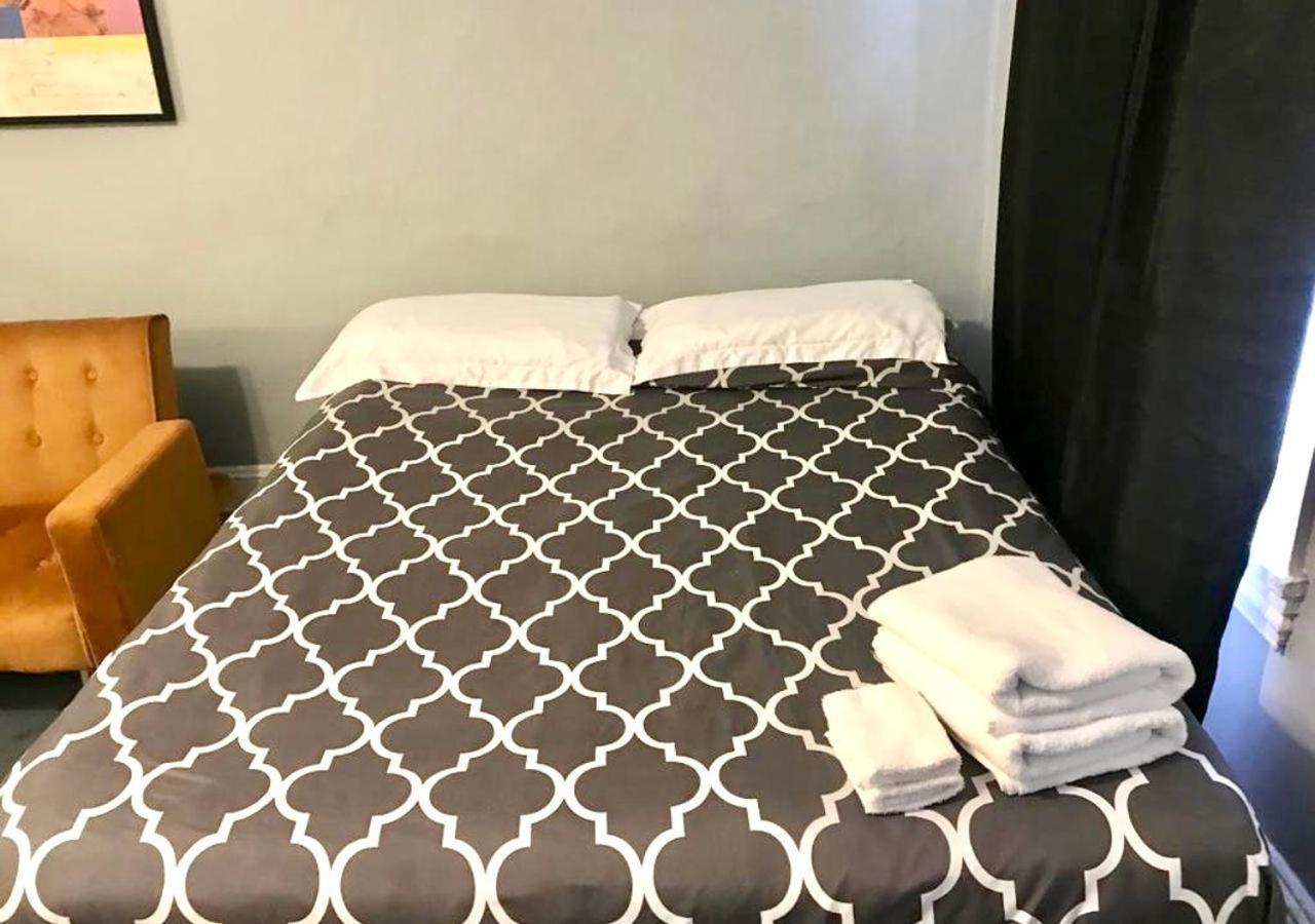 Oui On Ludlow - Entire House And Private Rooms In University City فيلادلفيا المظهر الخارجي الصورة
